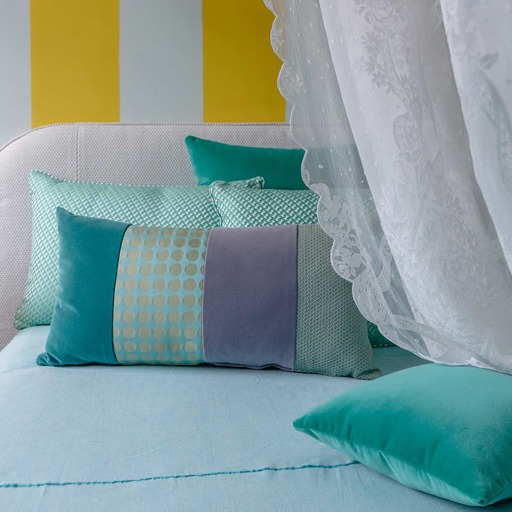 Luxurious cushion square Carrè in solid color velvet