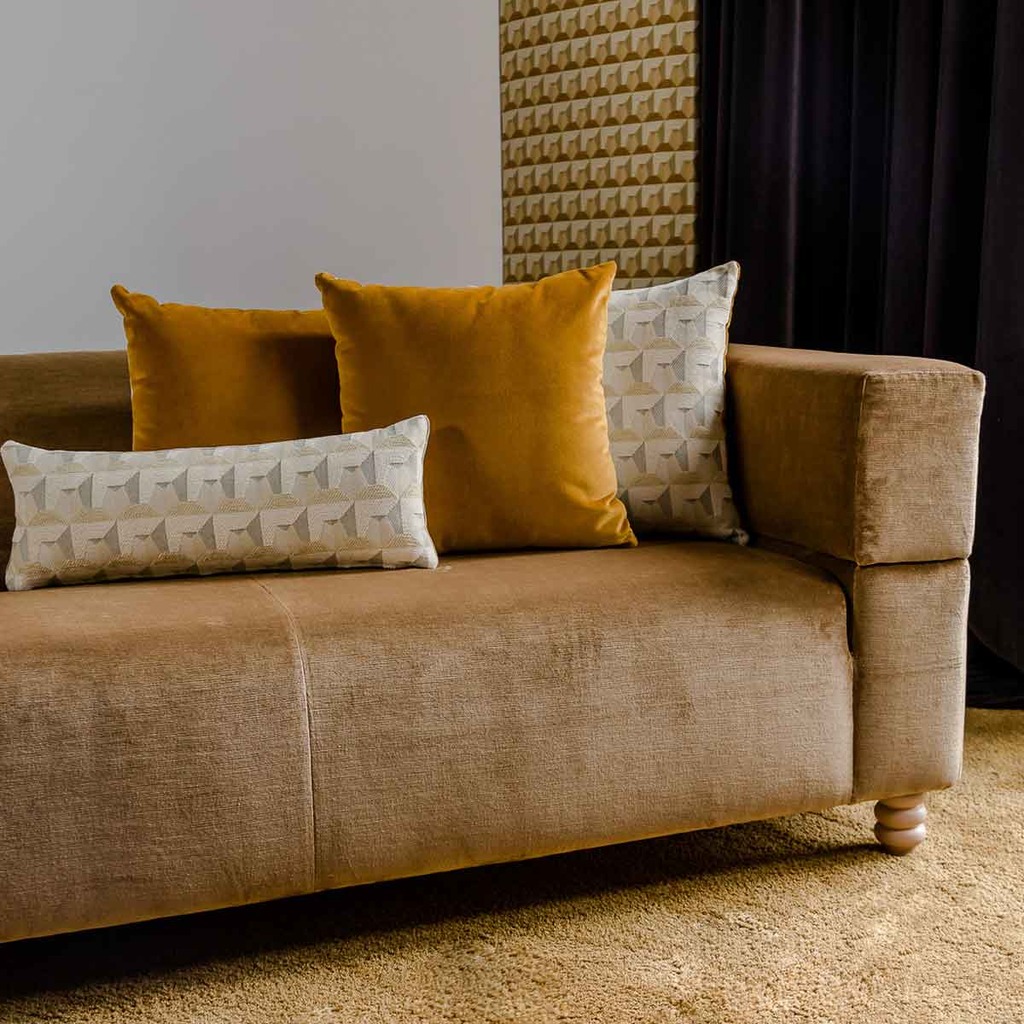 Luxurious cushion rectangular Longue in geometric fabric