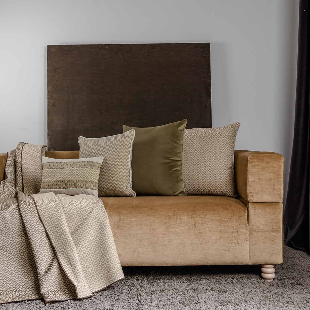 Luxurious cushion square Carrè in false unit fabric