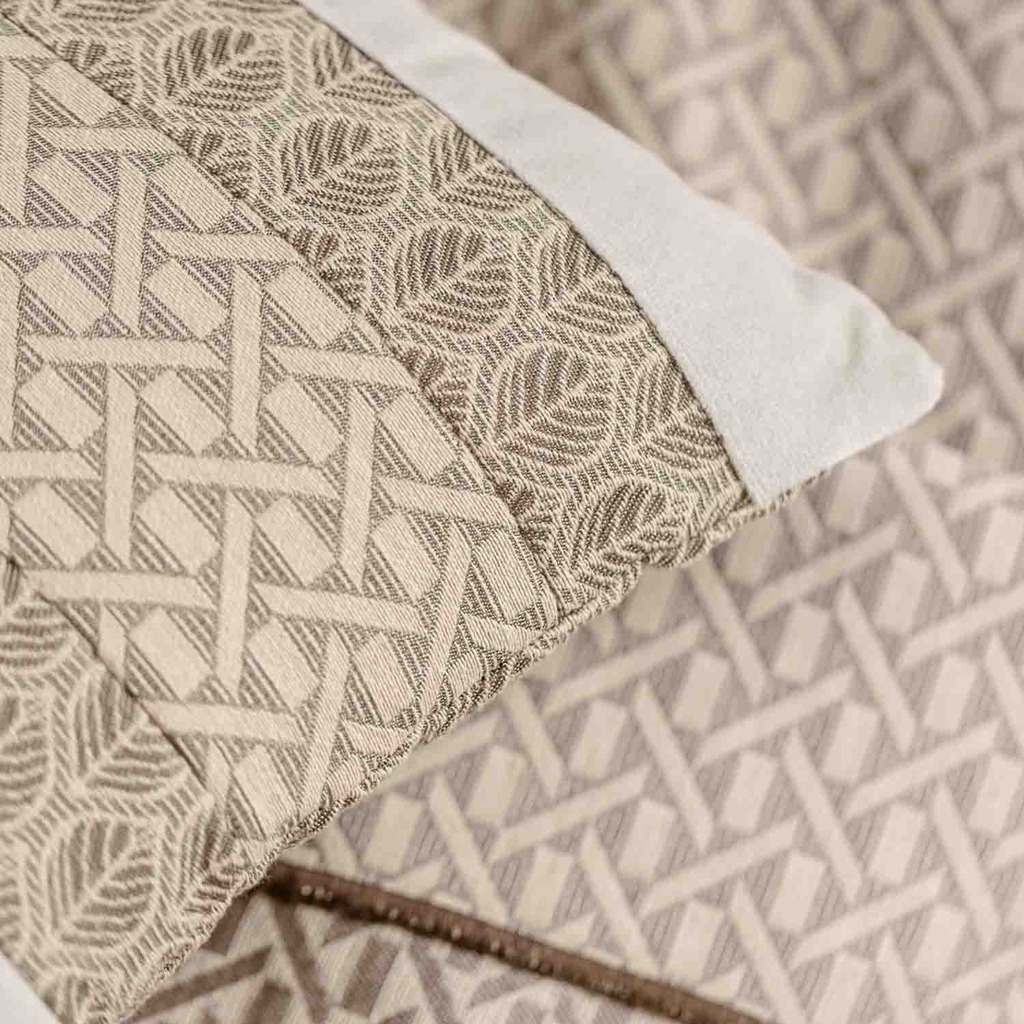 Luxurious cushion rectangular Elle in multicolor/pattern fabric