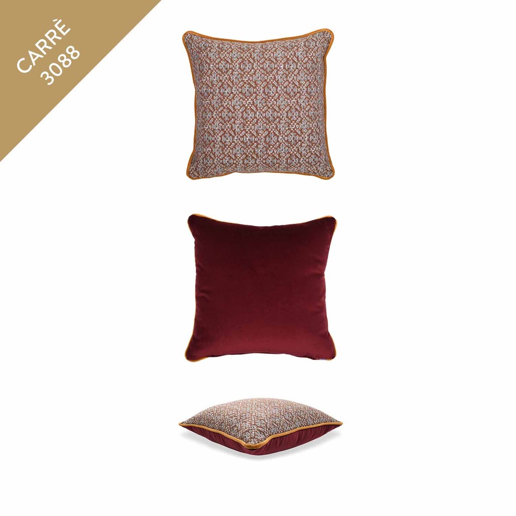 Luxurious Cushions' Set in designer fabric