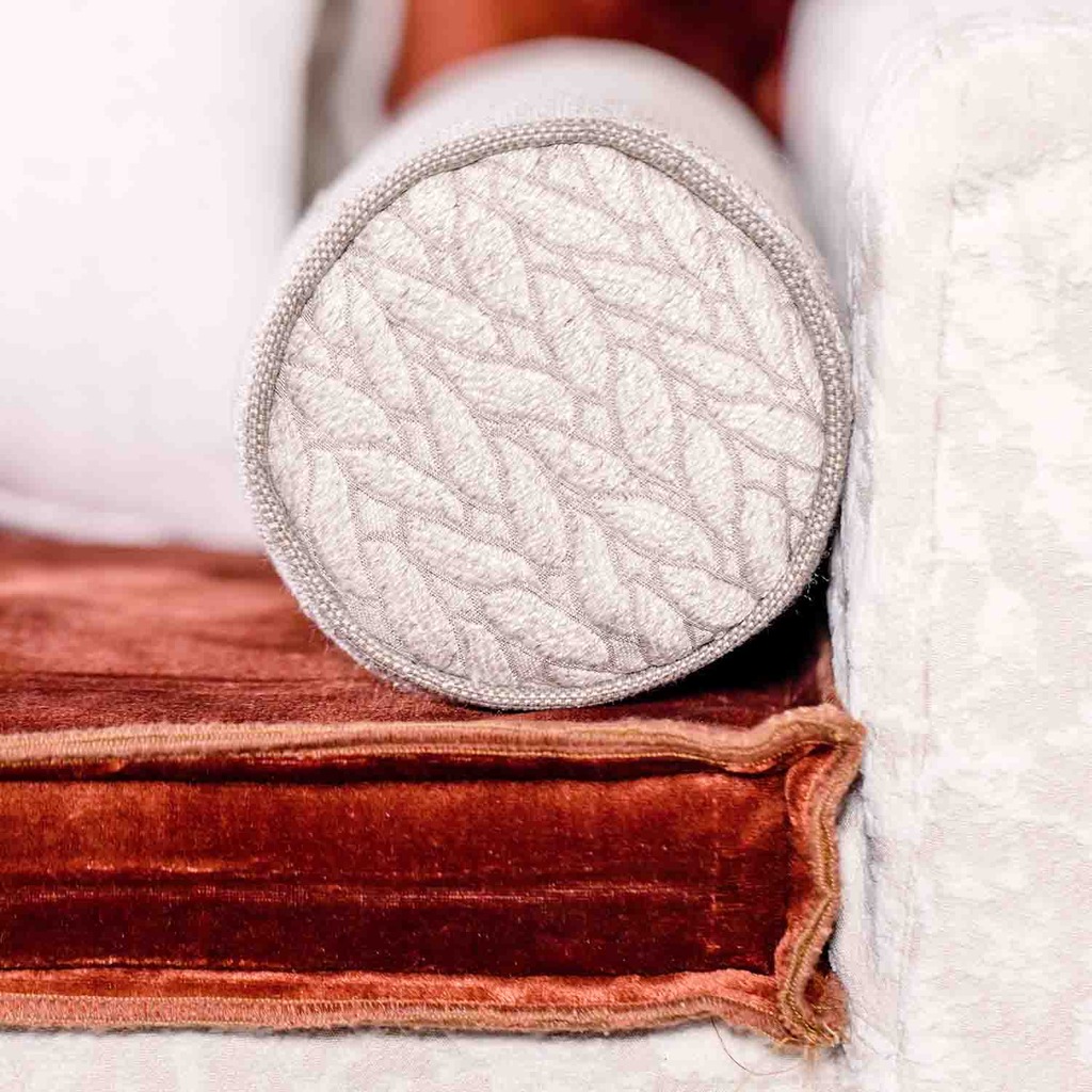 Luxurious cushion roll Rullo in false unit fabric