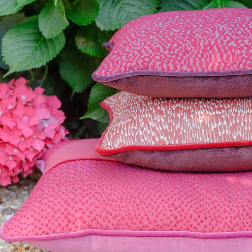 Luxurious cushion square Carrè in false unit fabric