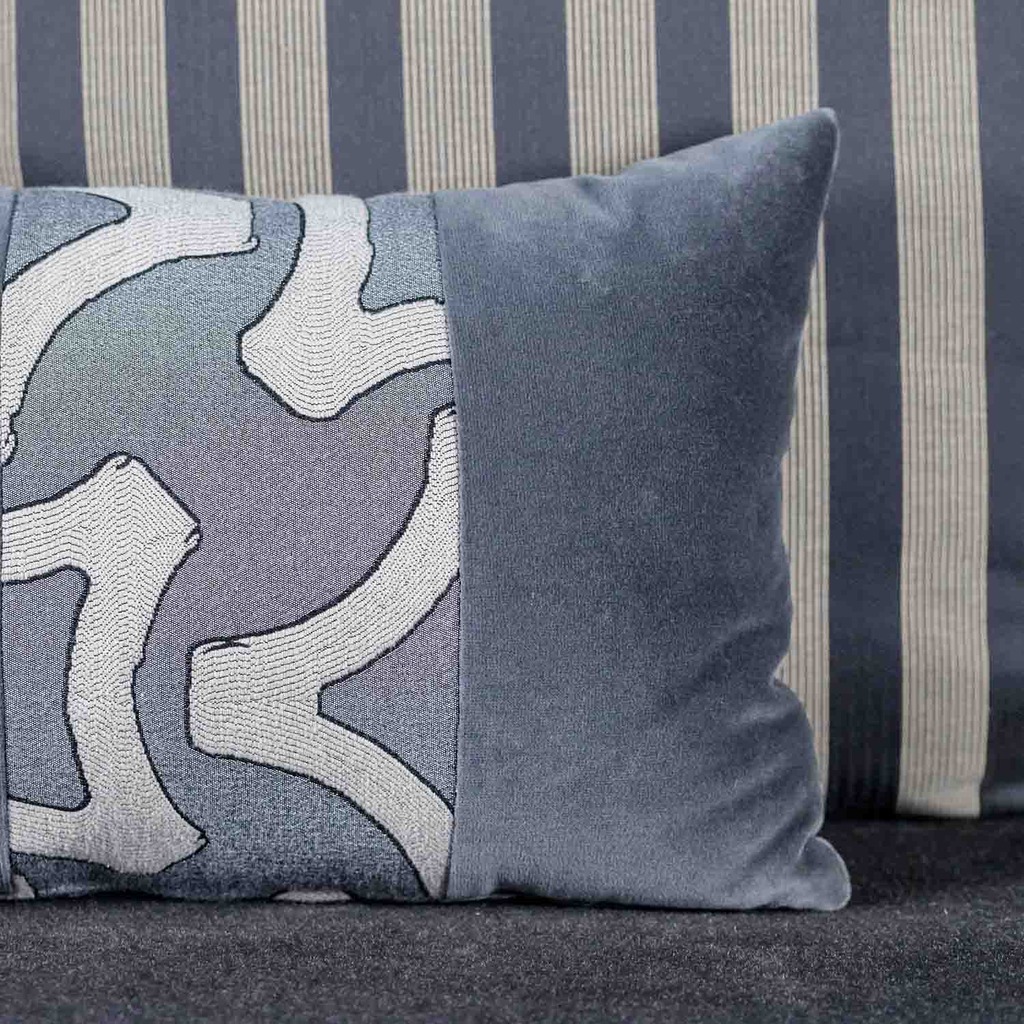 Luxurious cushion rectangular Degradè in multicolor/pattern fabric