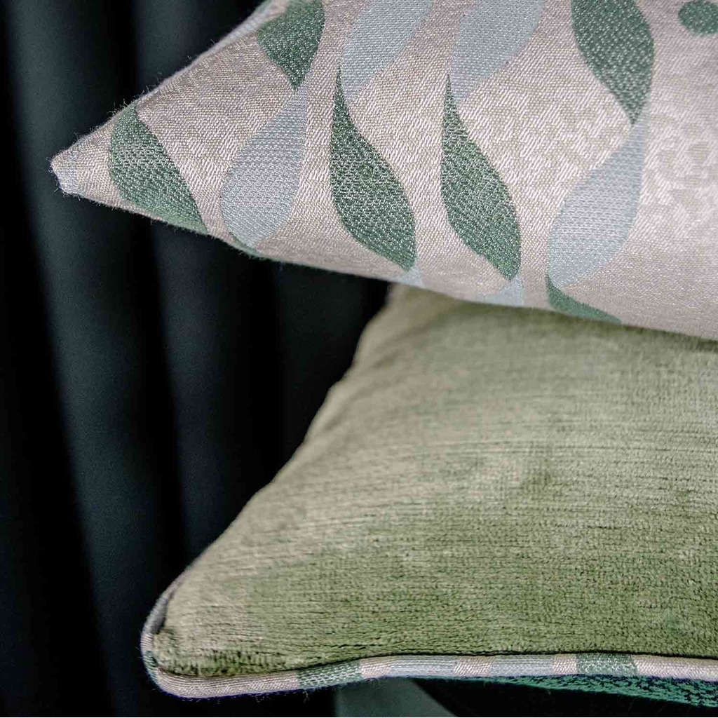 Luxurious cushion square Carrè in multicolor/pattern fabric