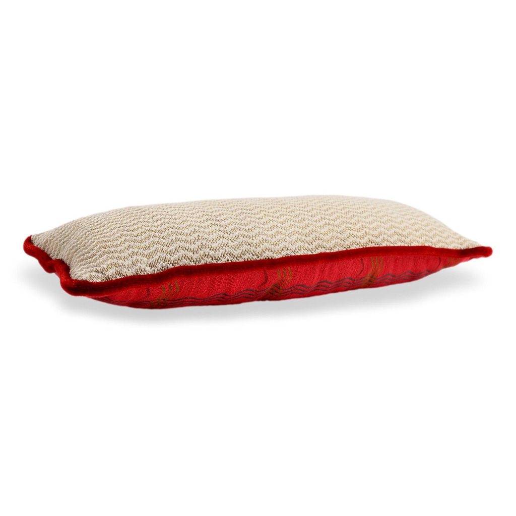 Luxurious cushion rectangular Longue in geometric fabric