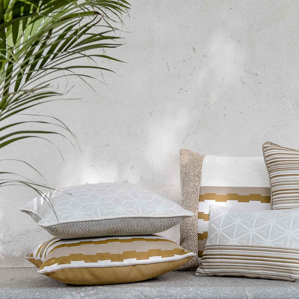 Luxurious cushion square Carrè in multicolor/pattern fabric