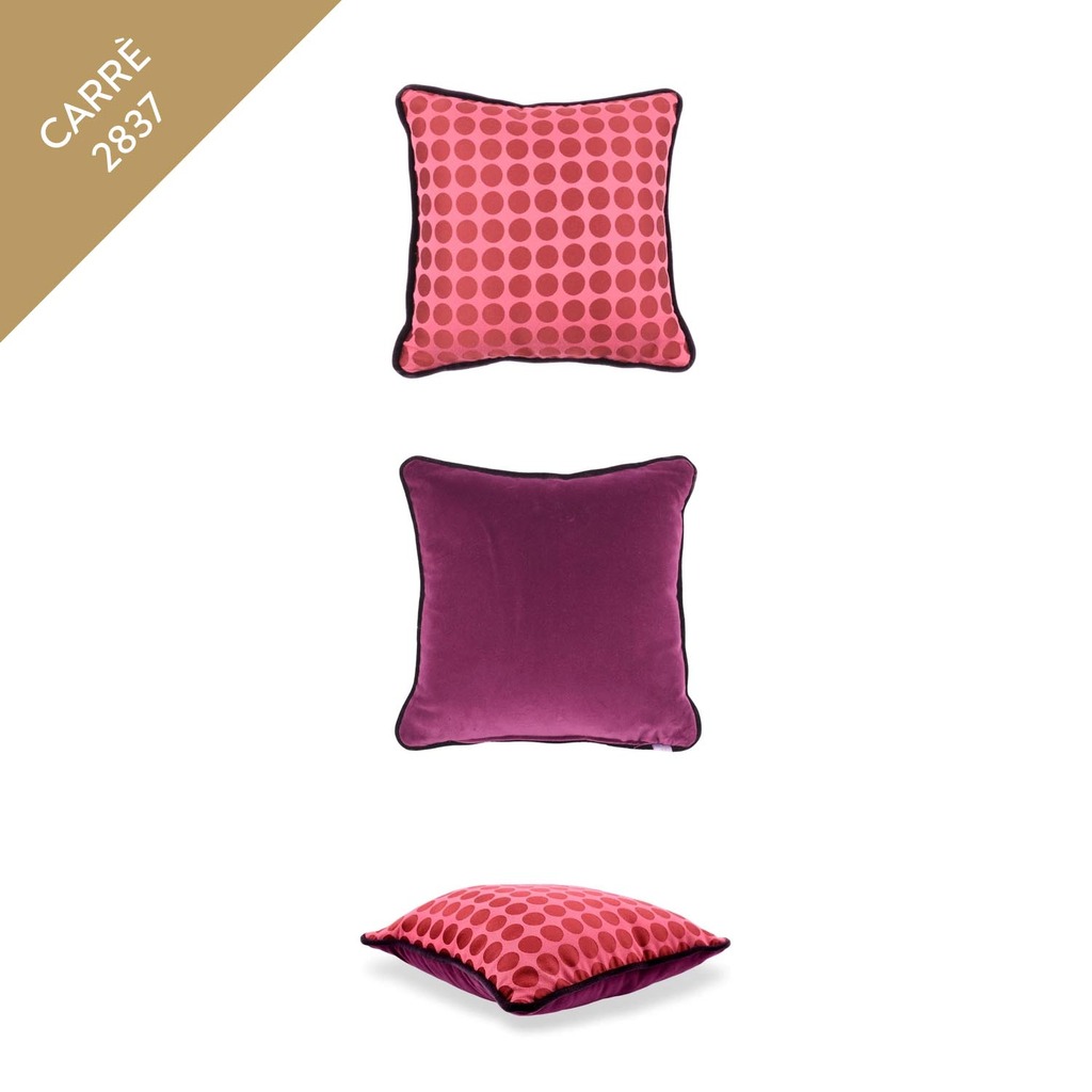 Luxurious Cushions' Set in designer fabric