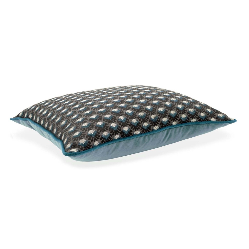 Luxurious cushion rectangular Longue in multicolor/pattern fabric